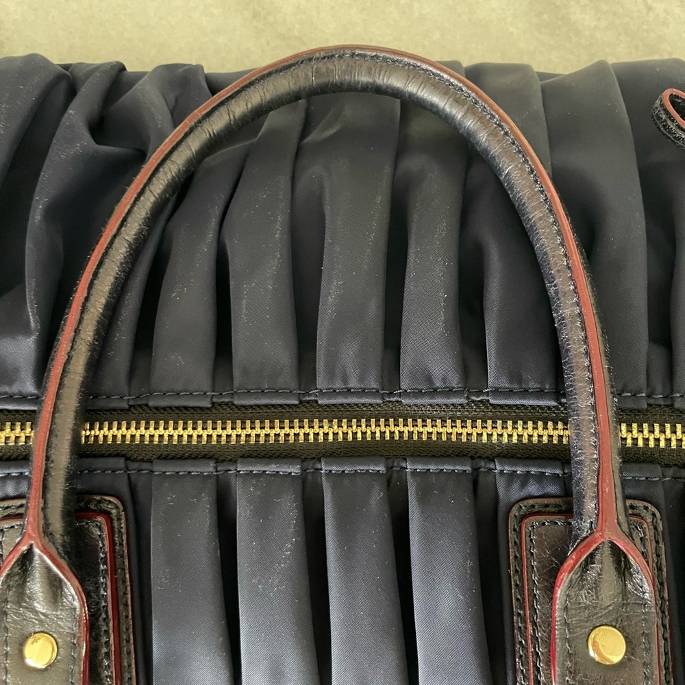 MZ Wallace Navy Bedford Bea Pleated Satchel Bag EUC  w/ neutral lining. AWESOME - Picture 12 of 16